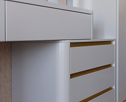 Шкаф, тумба, туалетный столик и зеркало